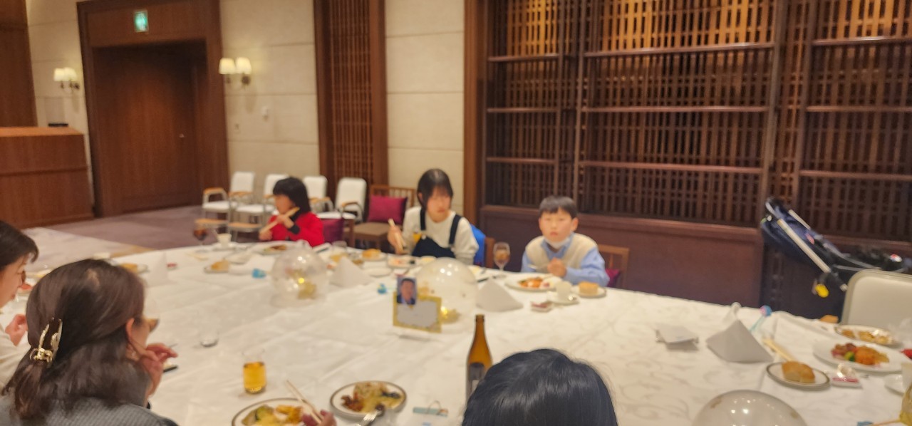 LINE_ALBUM_2023124_230124_23